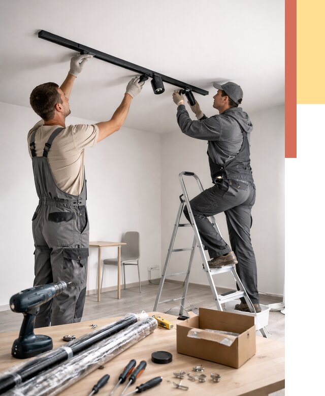 Установка трековых светильников в натяжной потолок в Томске от 4589 руб. | ОТДЕЛОЧНИК-Тмс